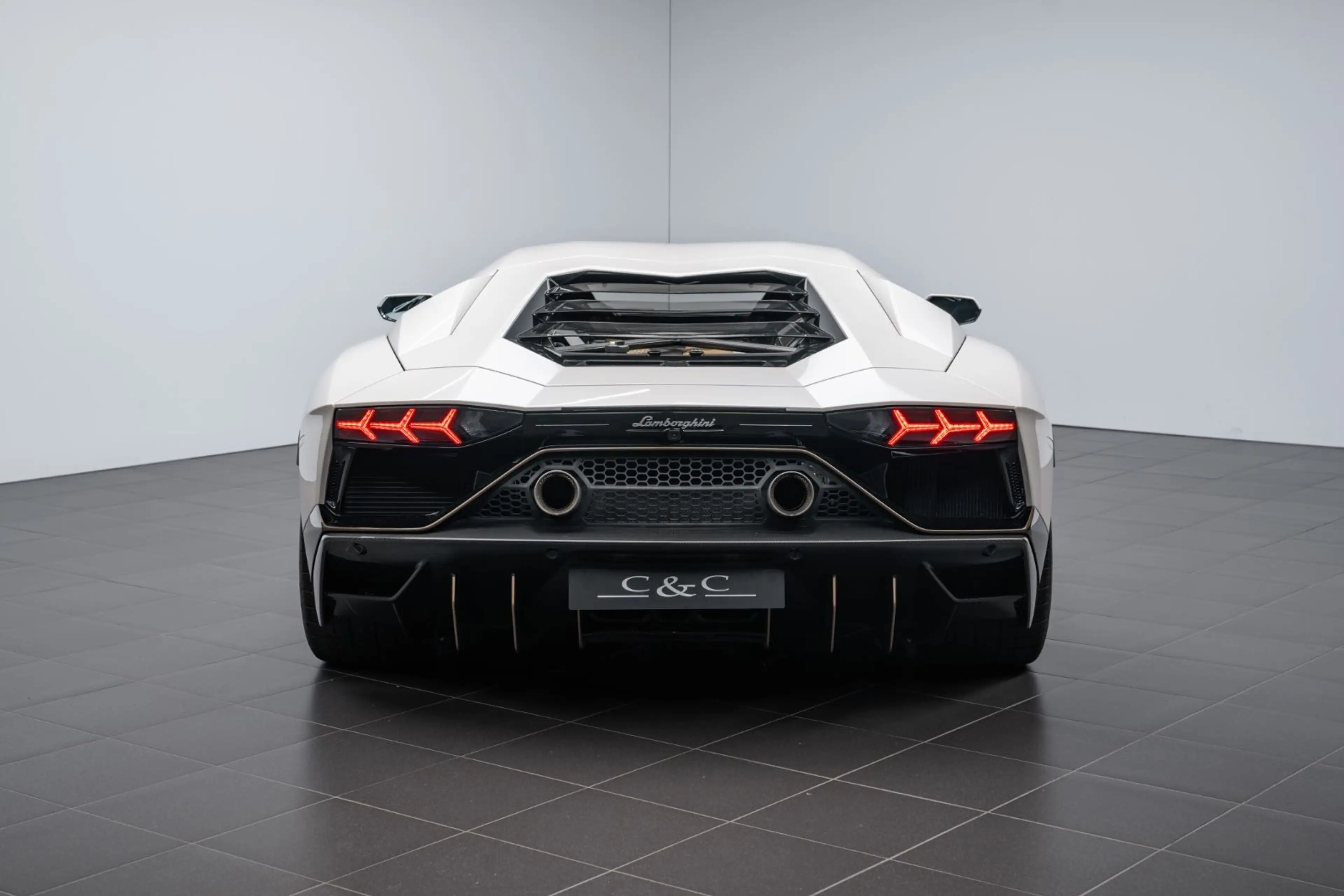 Lamborghini Aventador Ultimae/KAMERA/CARBON/GARANTIE 05/27 — photo 5