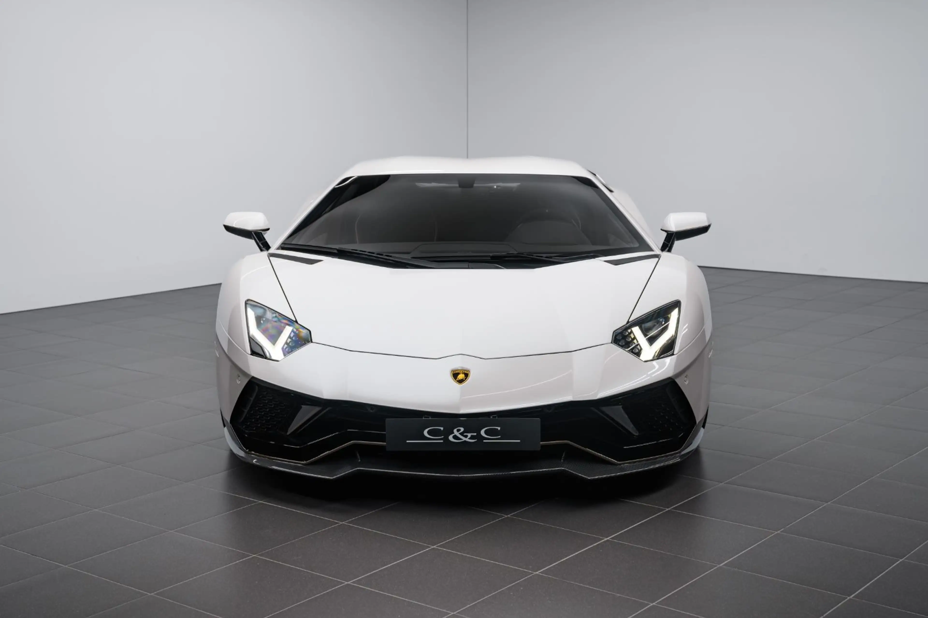 Lamborghini Aventador Ultimae/KAMERA/CARBON/GARANTIE 05/27 — photo 3