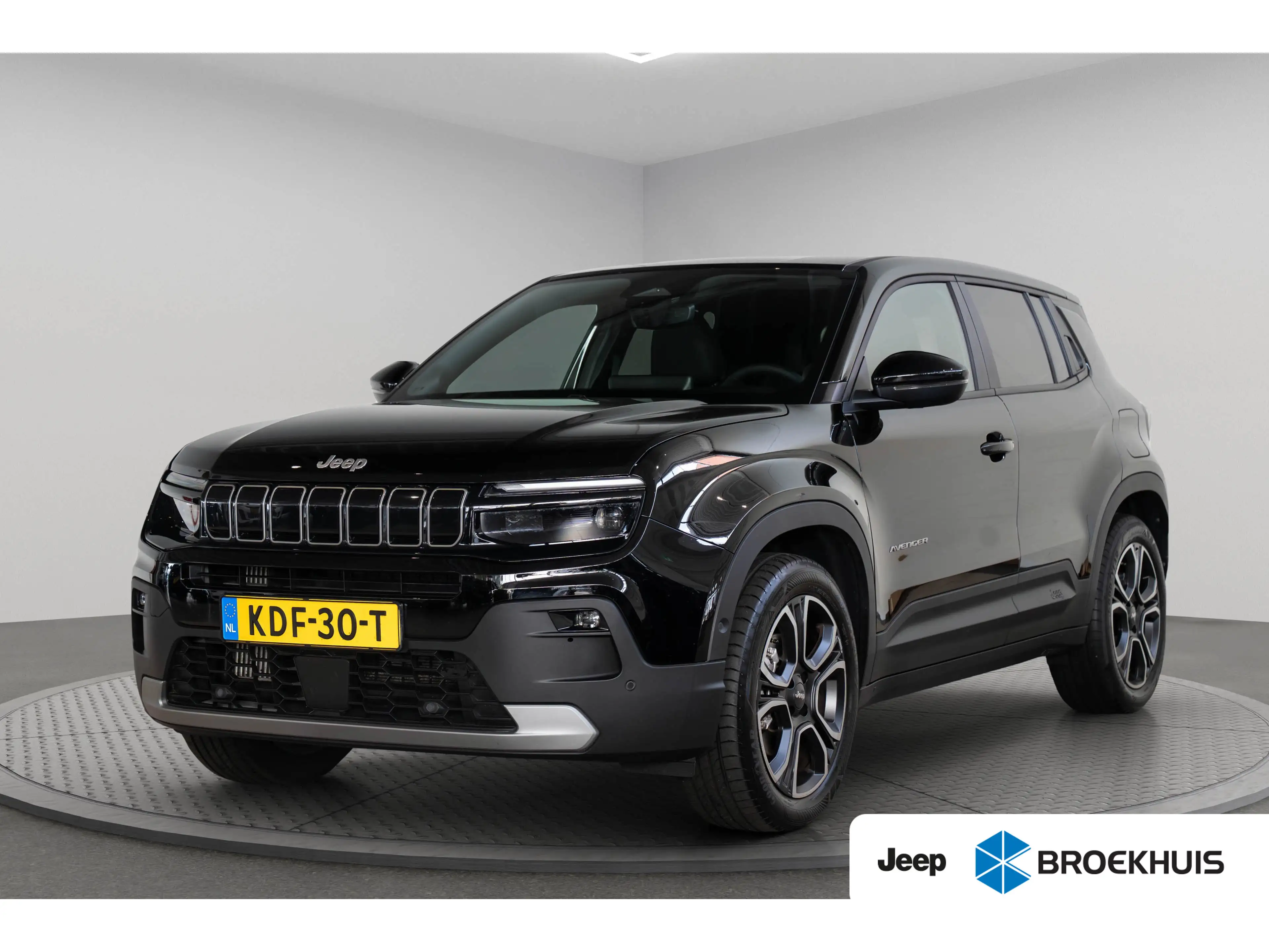 Jeep Avenger 1.2 e-Hybrid Summit | Tot 8 Jaar Garantie | Naviga