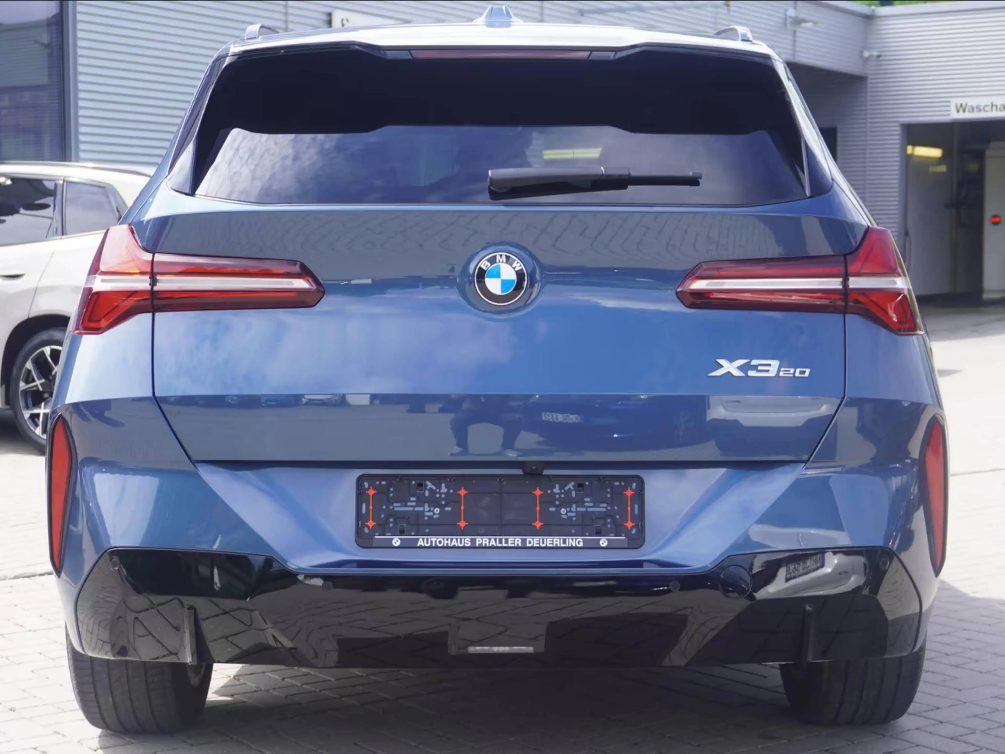 BMW X3 20 xDrive M Sport — photo 2