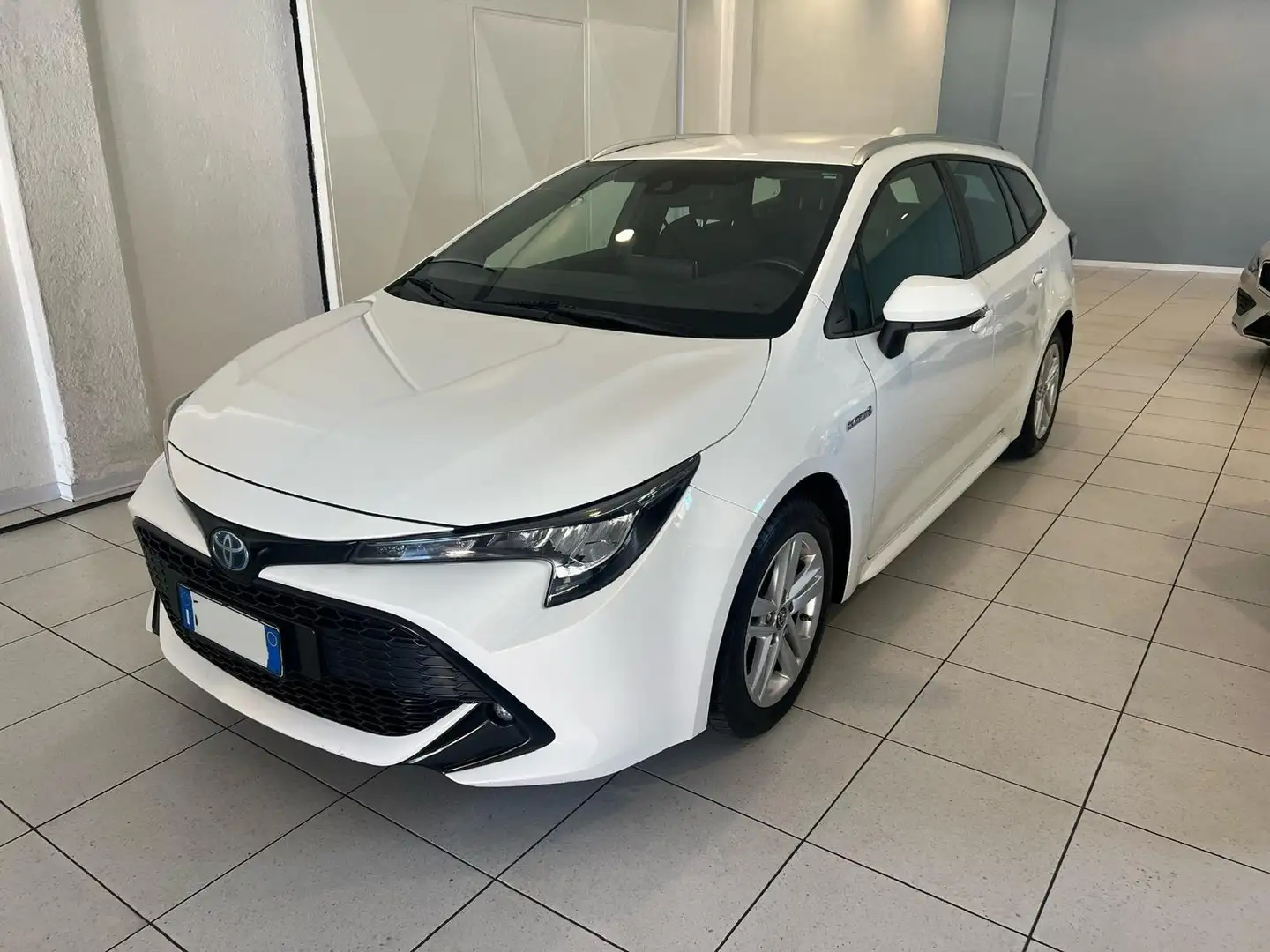 Toyota Corolla Corolla Touring Sports 1.8h Business cvt Bianco - 1