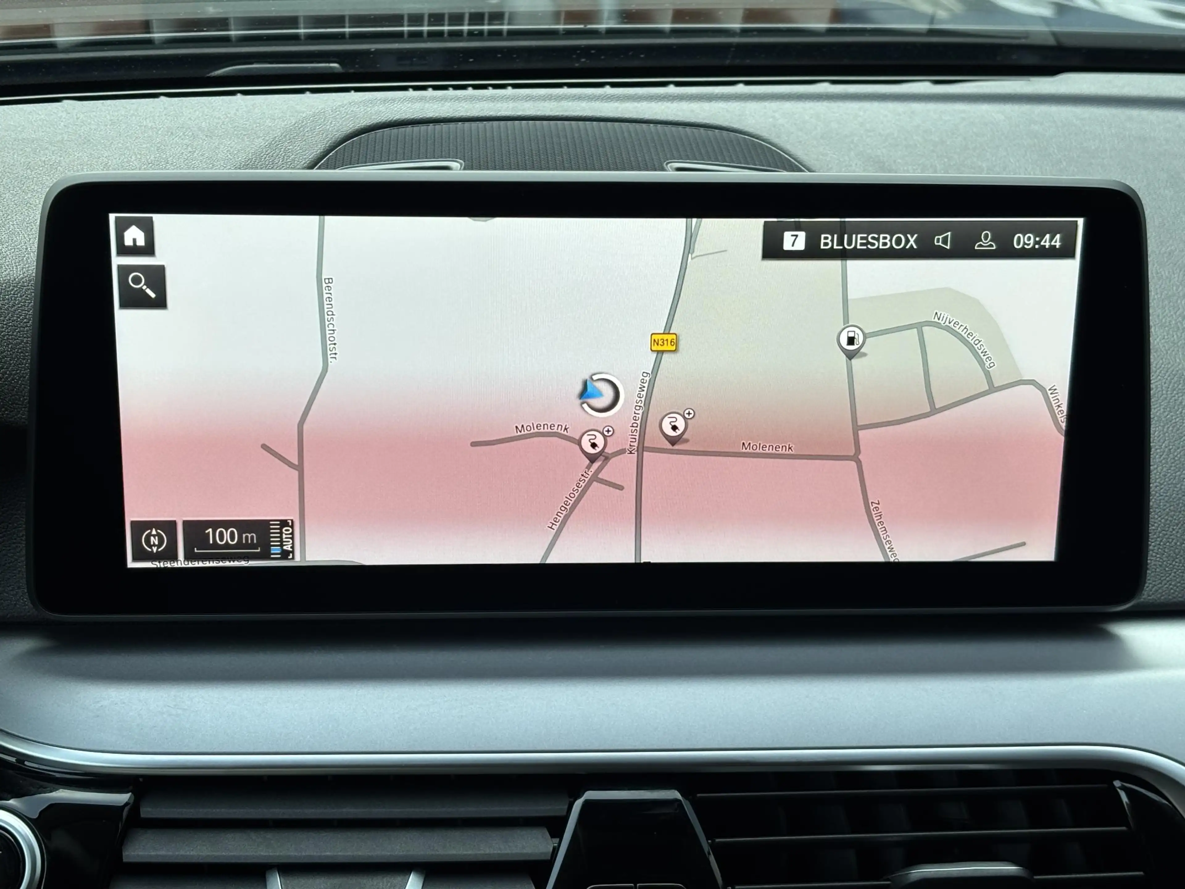 BMW 530 5-serie Touring 5 Serie Touring 530e xDrive Execut — photo 18