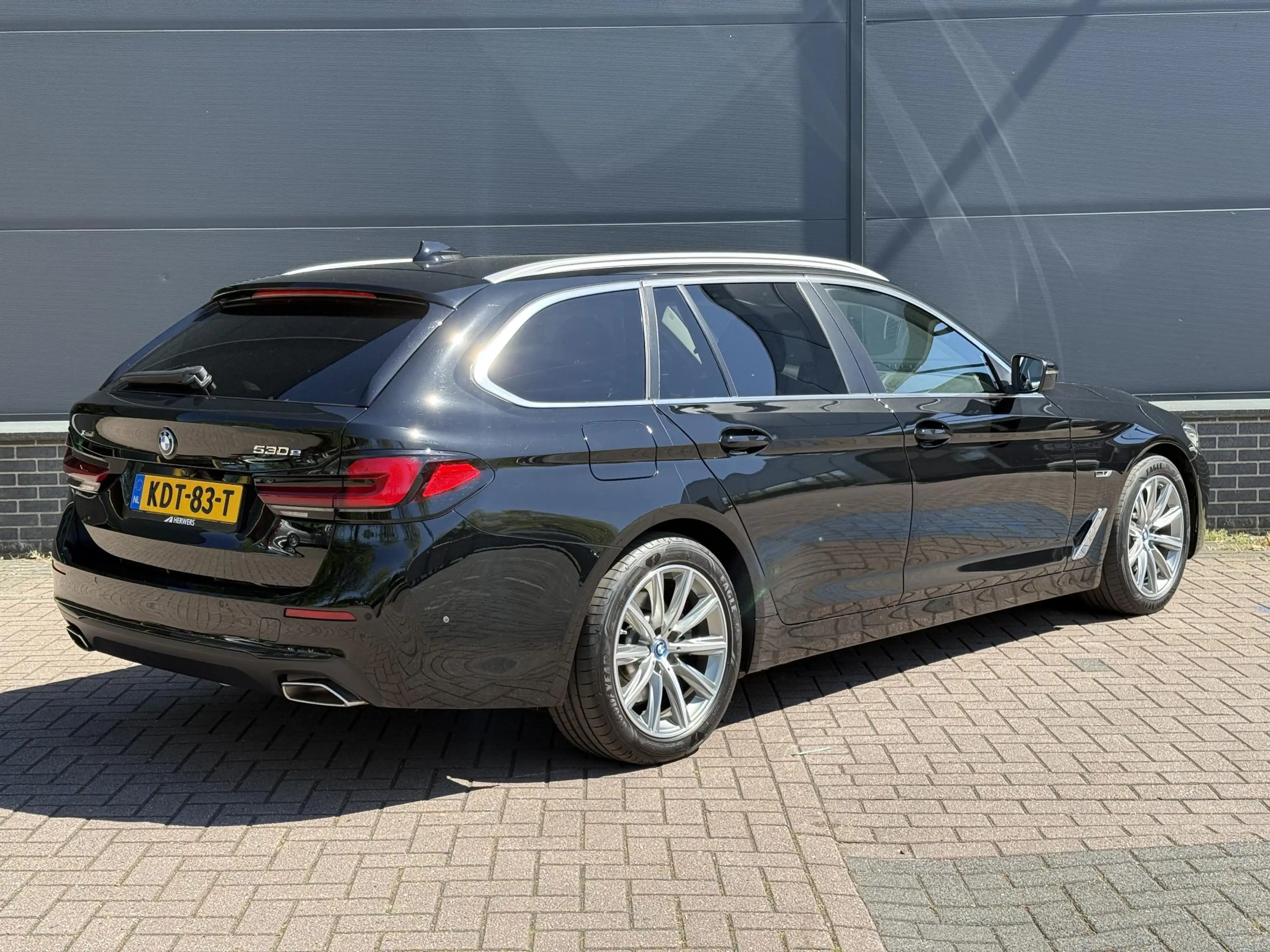 BMW 530 5-serie Touring 5 Serie Touring 530e xDrive Execut — photo 3