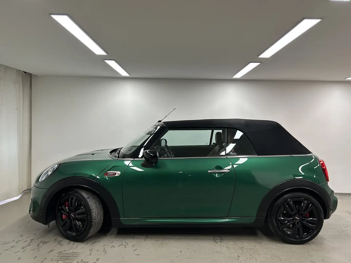 MINI John Cooper Works Cabrio John Cooper Works Cabrio Chili Harman/Kardon Parka Grün - 2