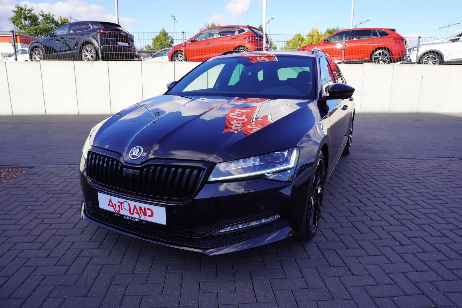 Skoda Superb Combi 2.0 TDI Sportline LED Navi AHK ACC Nero - 2
