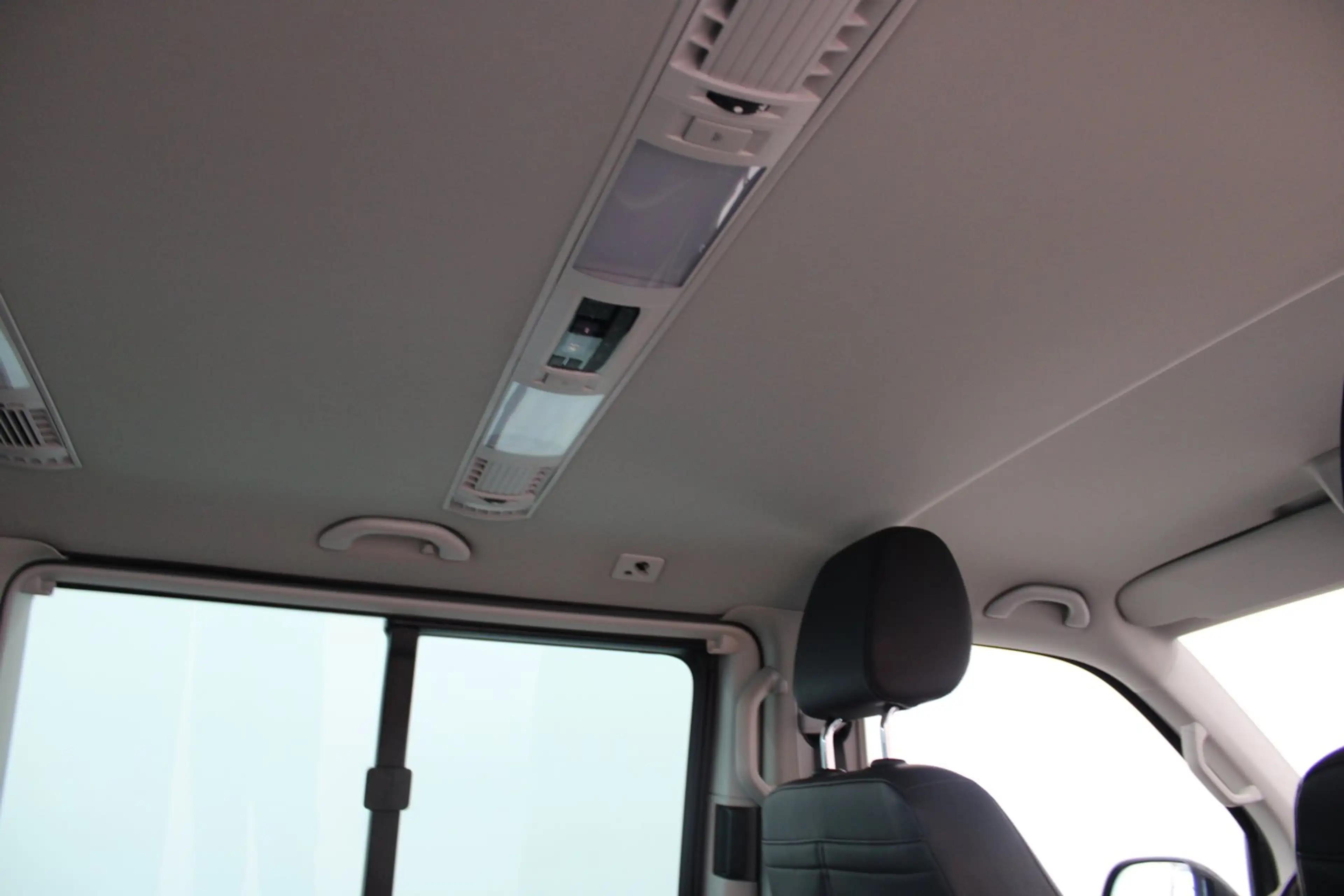 Volkswagen T6.1 Multivan VW T6.1 Multivan Cruise TDI 4MOTION — photo 12