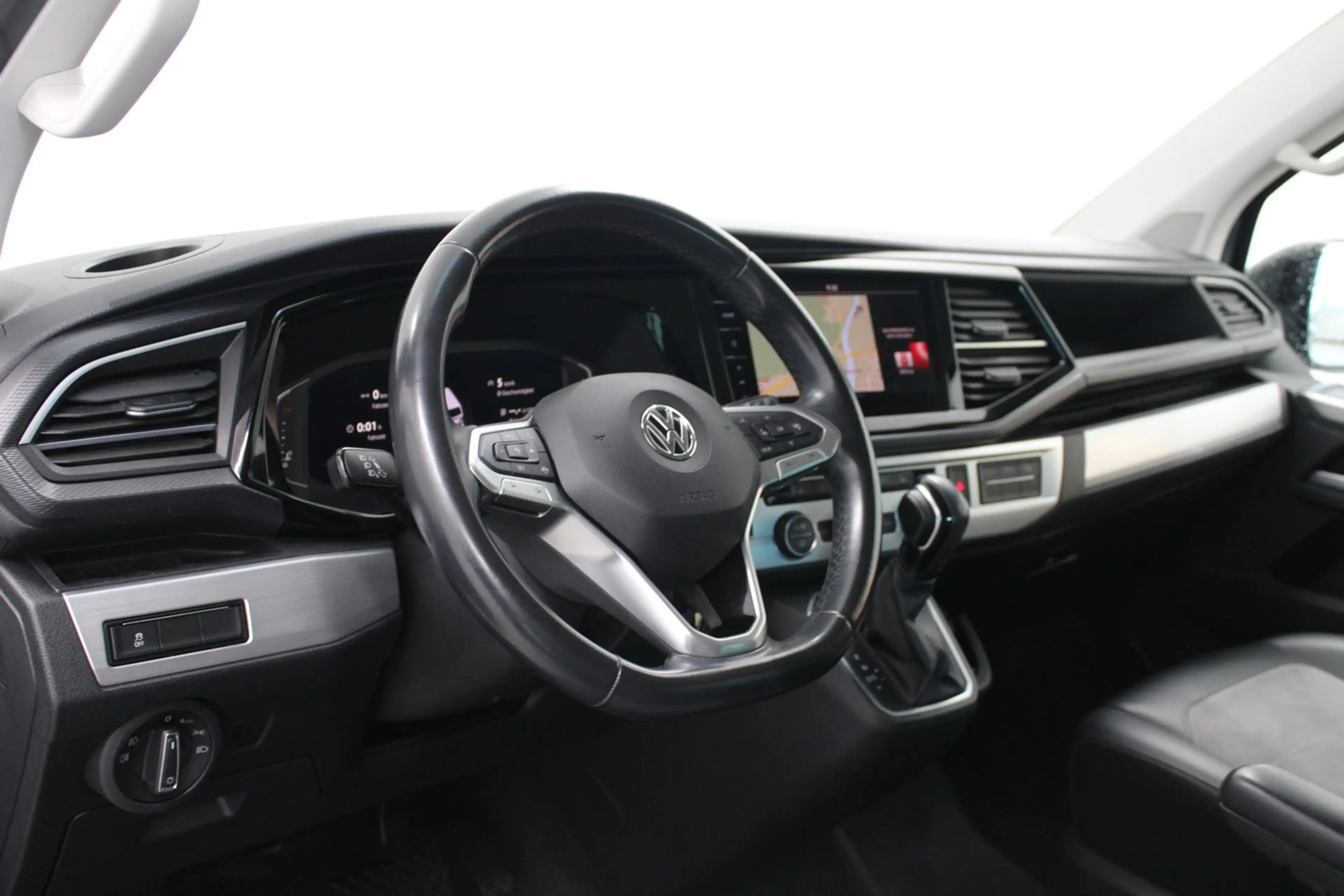 Volkswagen T6.1 Multivan VW T6.1 Multivan Cruise TDI 4MOTION — photo 4