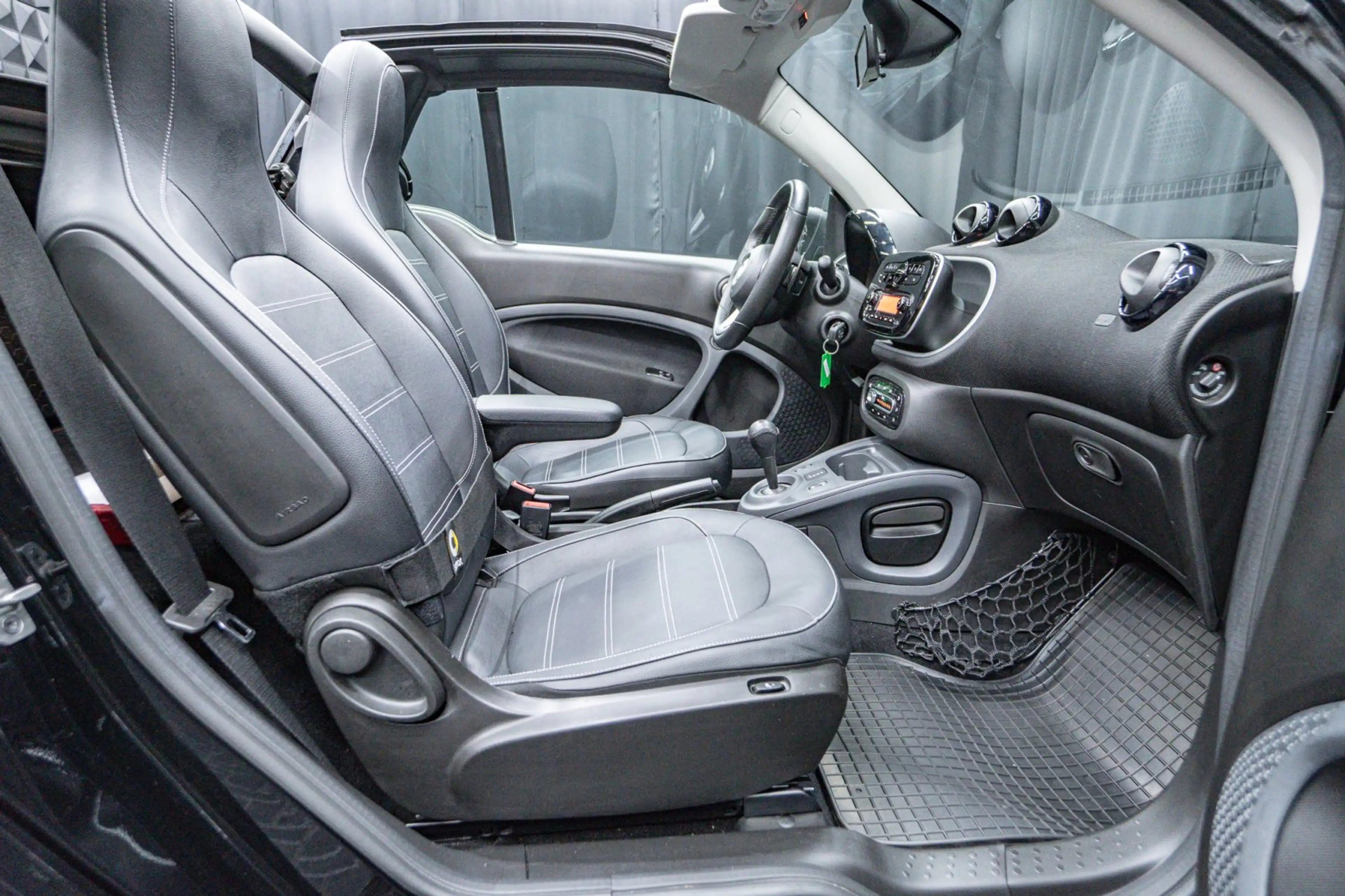 smart forTwo Cabrio turbo Prime Komfort LED — photo 12