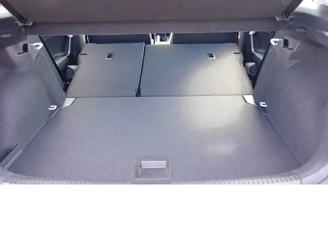 Volkswagen Polo view 18
