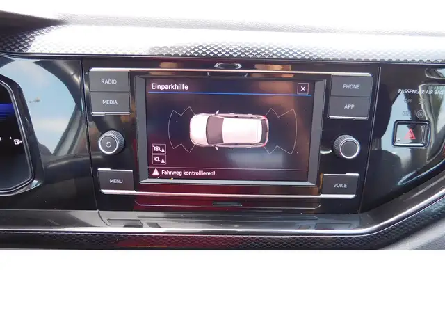 Volkswagen Polo view 6