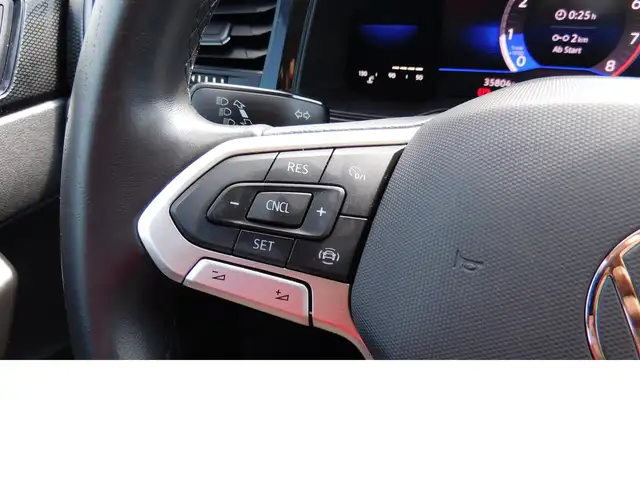 Volkswagen Polo view 23