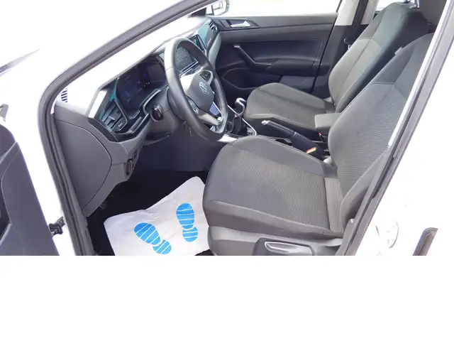 Volkswagen Polo view 11