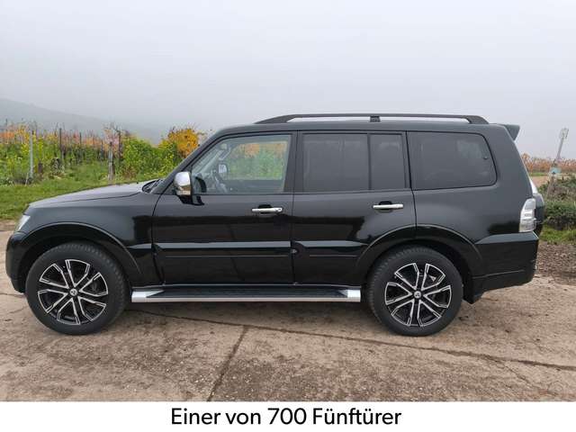 Mitsubishi Pajero 3,2 DI-D  Final Edition Automatik 49 tkm