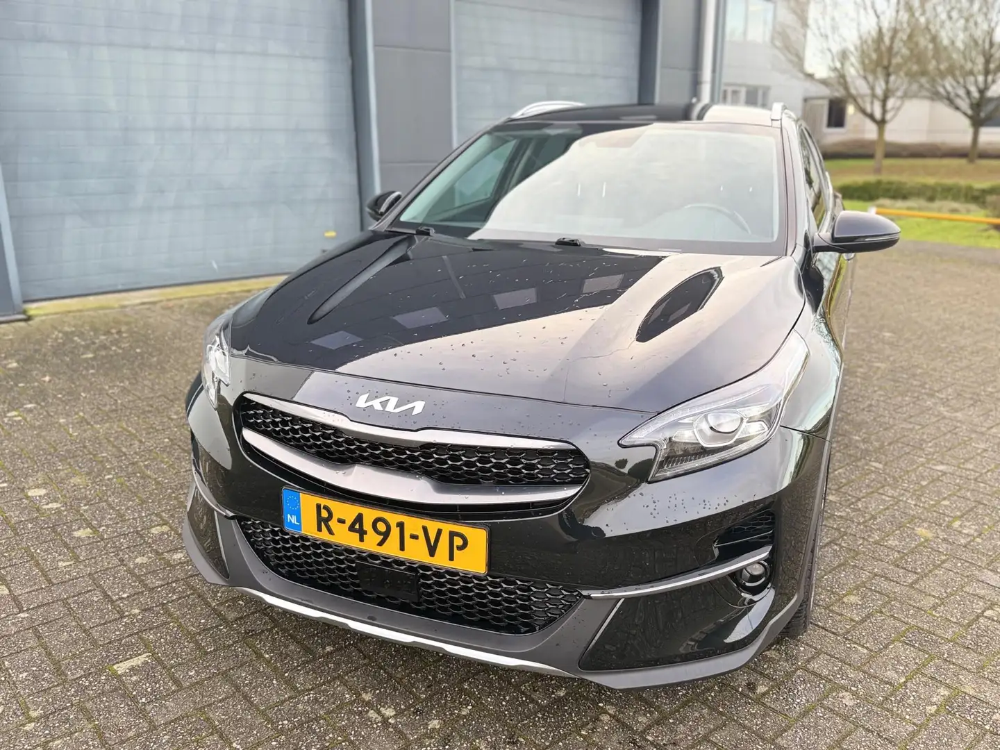 Kia XCeed 1.0 T-GDi DynamicPlusLine 2022 Schwarz - 2