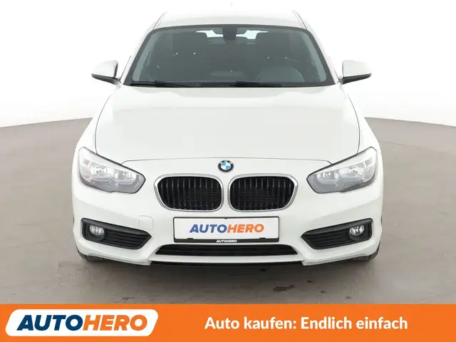 BMW 1 Series view 9