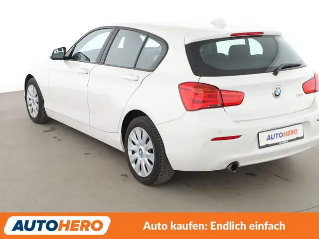 BMW 1 Series view 4