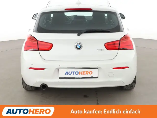 BMW 1 Series view 5