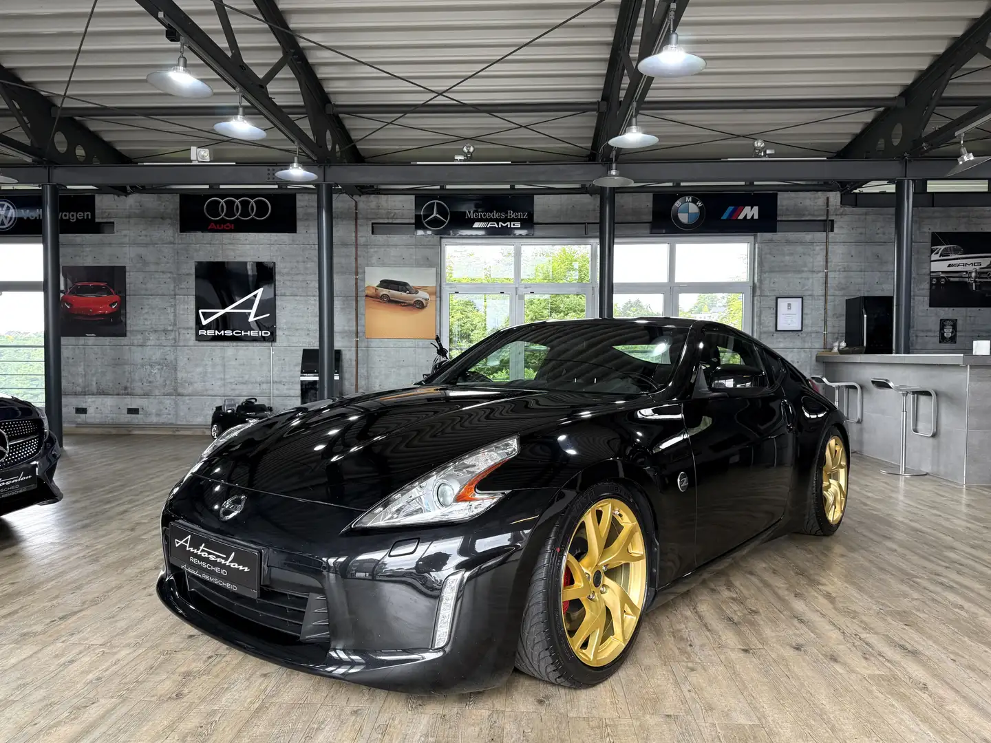 Nissan 370Z Coupé 3.7 Automatik*KAM*BOSE*NAVI*BI-XENON Schwarz - 1