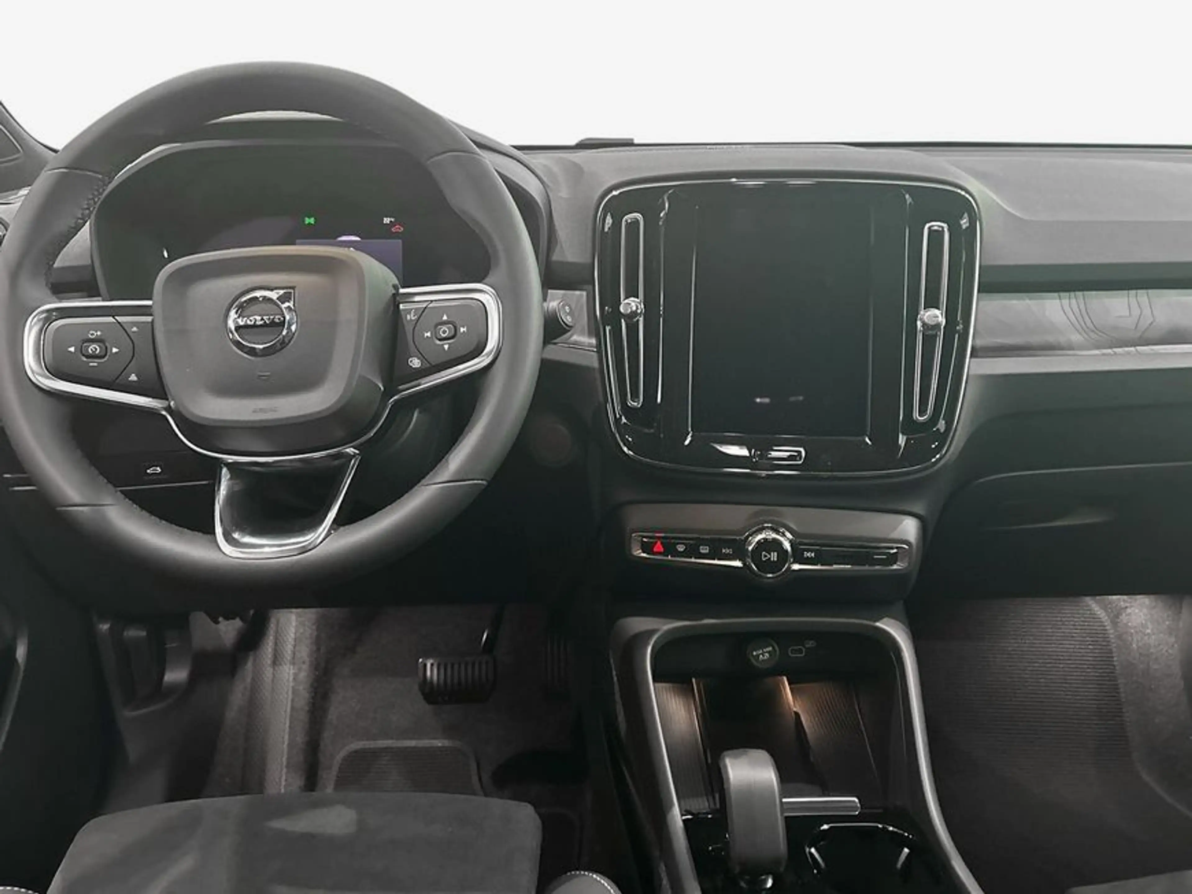 Volvo EX40 Fully Electric Twin Motor AWD Plus Dark — photo 10