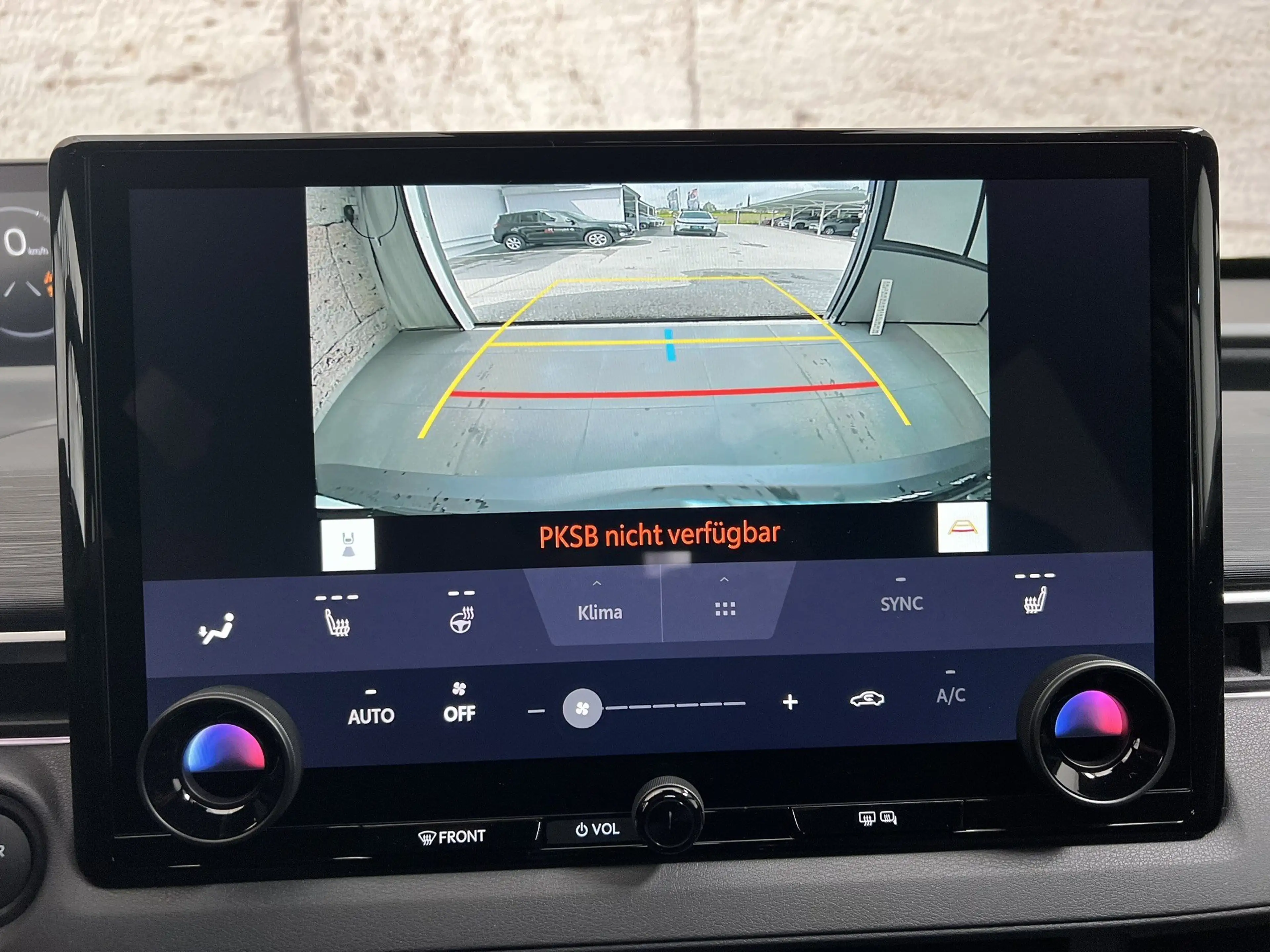 Toyota C-HR+ 165 kW Teamplayer — photo 12