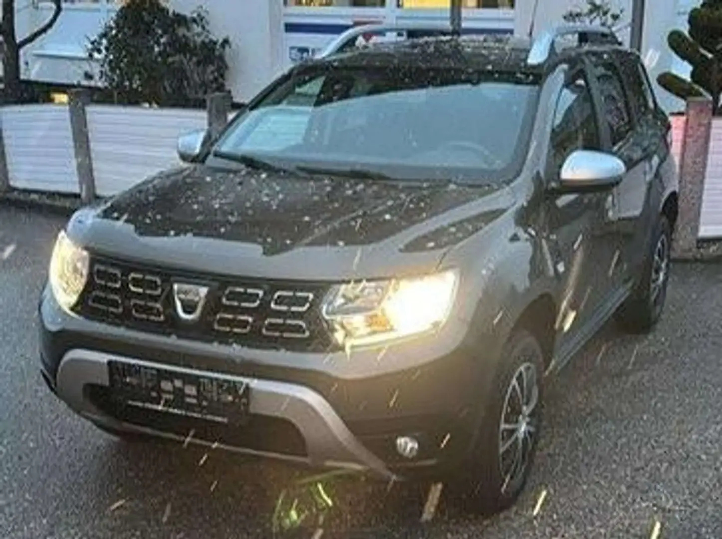 Dacia Duster 1,6 Prestige 4WD Braun - 1