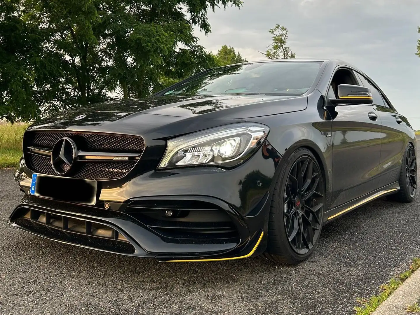 Mercedes-Benz CLA 45 AMG AMG CLA 45 4Matic AMG Speedshift 7G-DCTYellow Nigh Чёрный - 1