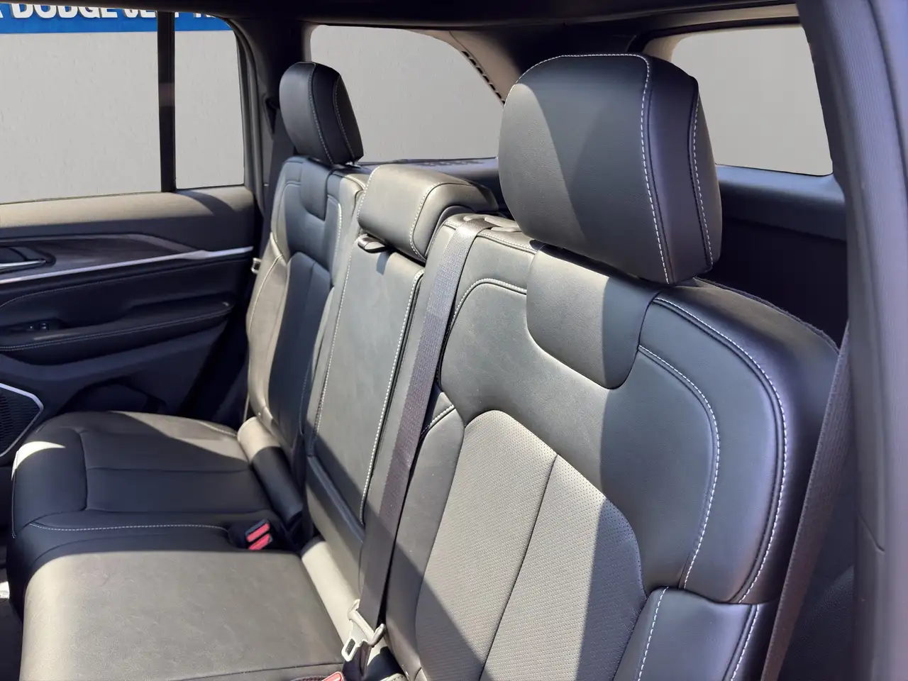 Jeep Grand Cherokee 2026 — фото 12