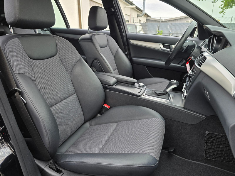 Mercedes-Benz C 250 T CDI BlueEfficiency 4Matic*AMG-Styling* — photo 13