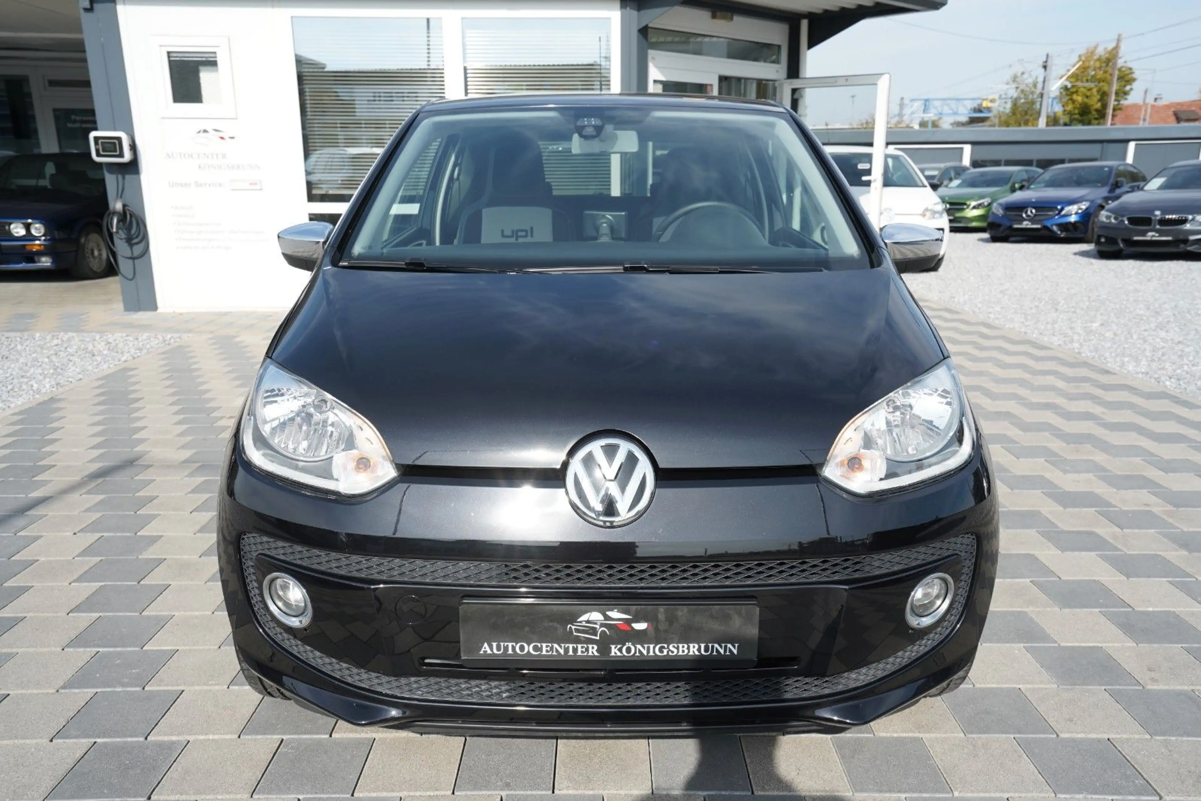 Volkswagen up! black up!*2.Hand*Tempo*Navi*PDC*SHZ*Klima — photo 2