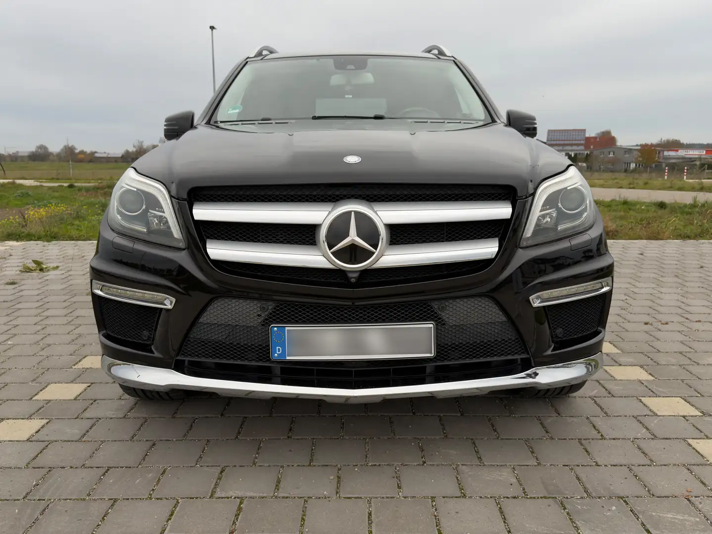 Mercedes-Benz GL 500 GL 500 4Matic (BlueEFFICIENCY) 7G-TRONIC Schwarz - 2