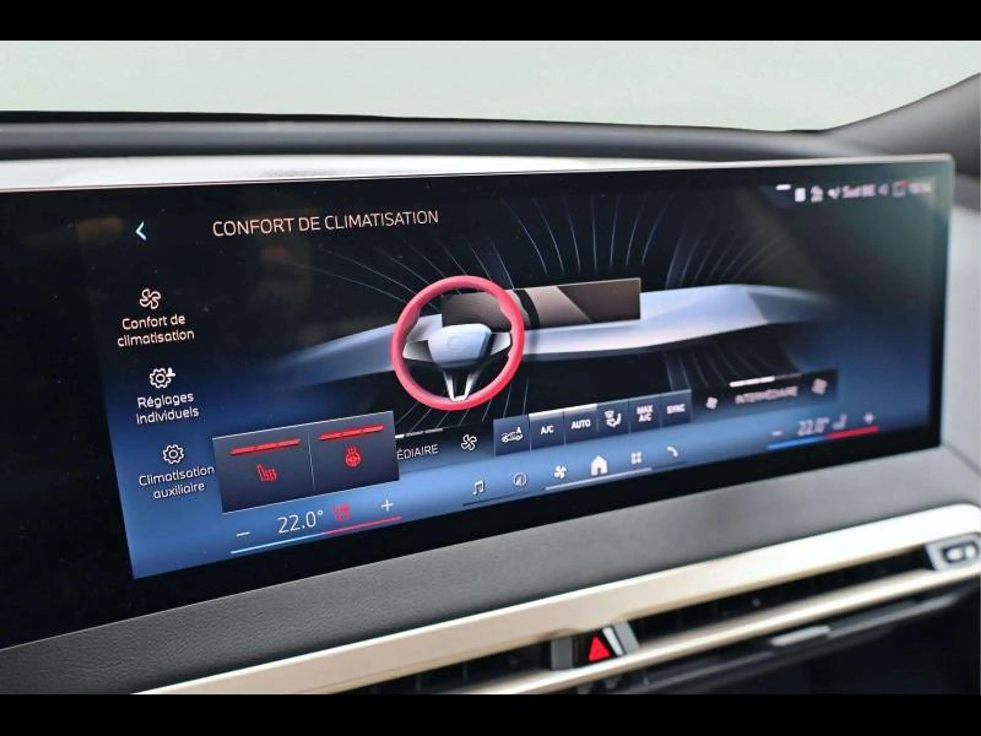 BMW iX xDrive50 Kit Sport — photo 14