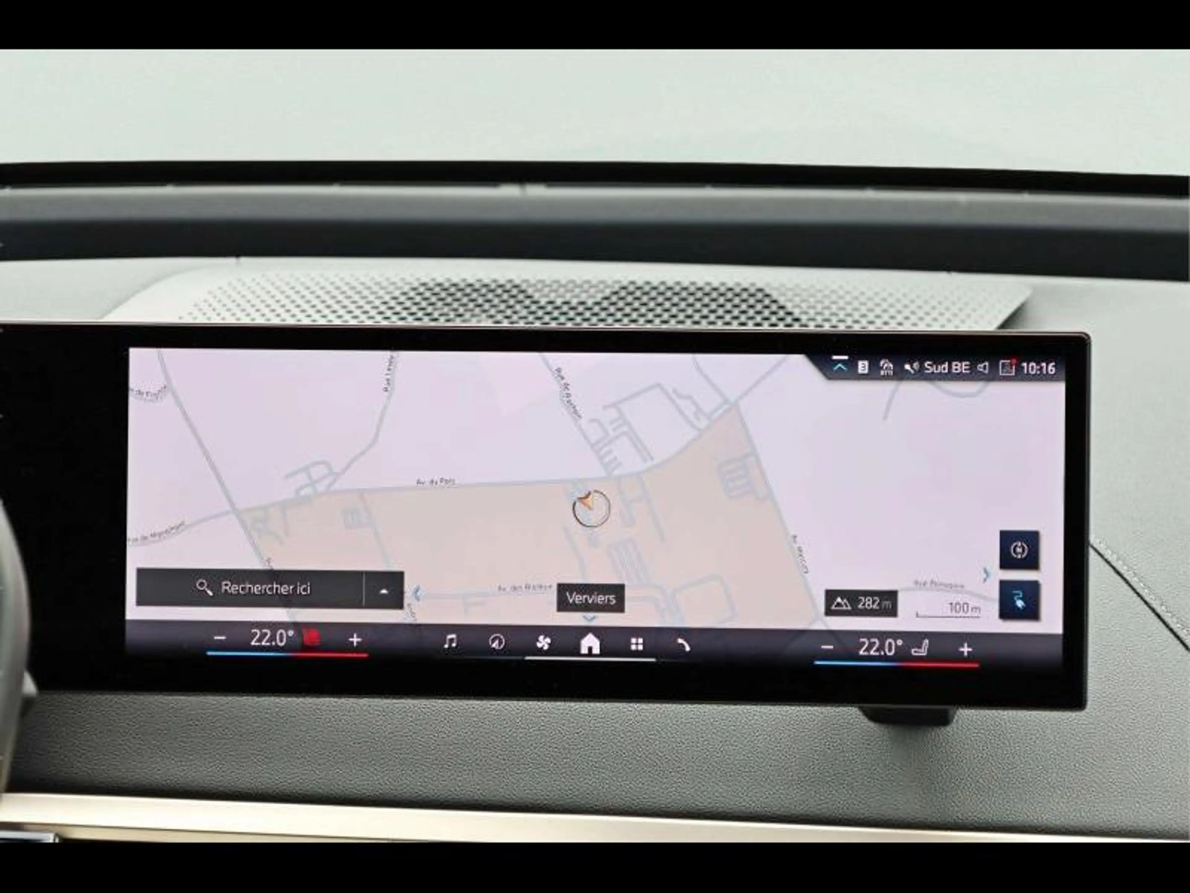 BMW iX xDrive50 Kit Sport — photo 15