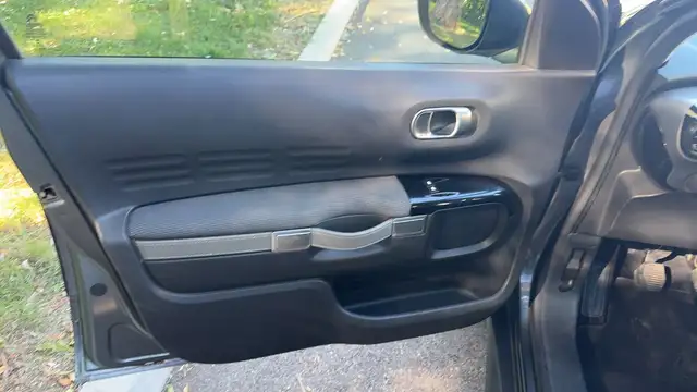 Citroen C4 Cactus view 7