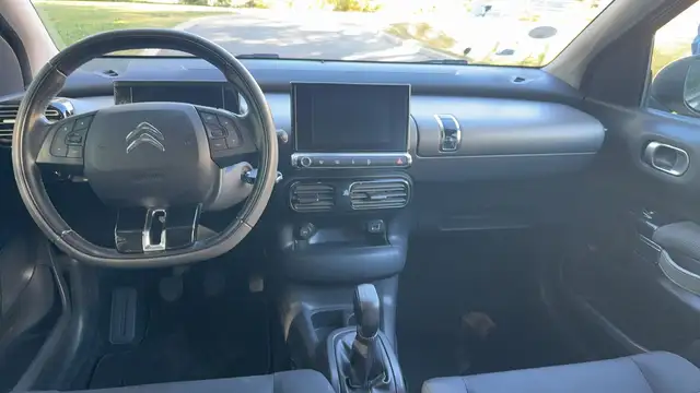 Citroen C4 Cactus view 11