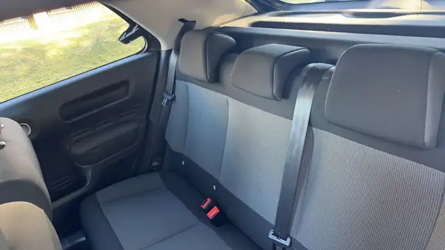 Citroen C4 Cactus view 9
