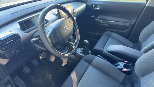 Citroen C4 Cactus view 8