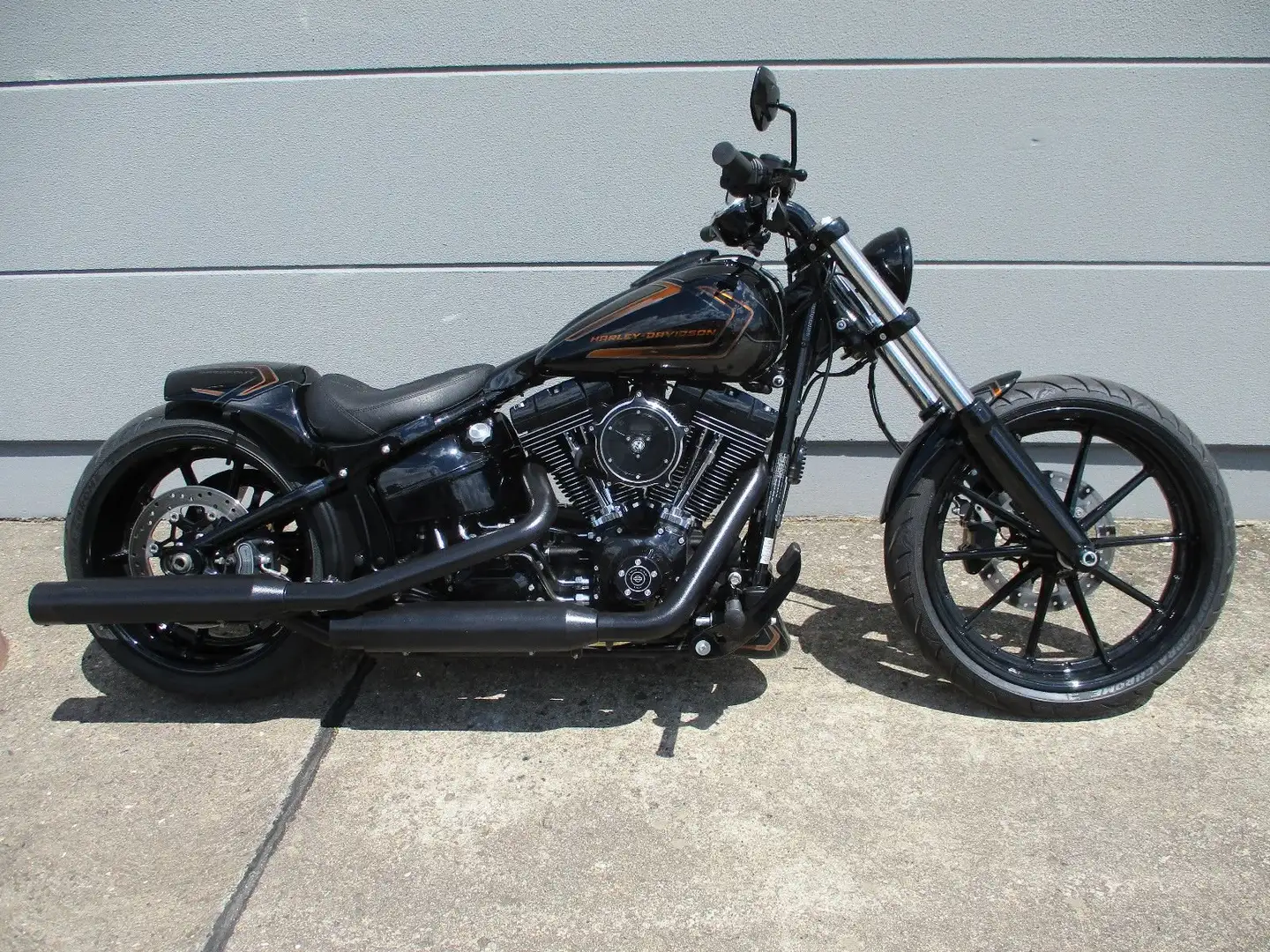Harley-Davidson Breakout FXSB Breakout Чорний - 2
