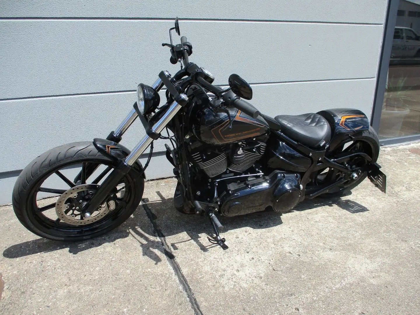 Harley-Davidson Breakout FXSB Breakout Чорний - 1