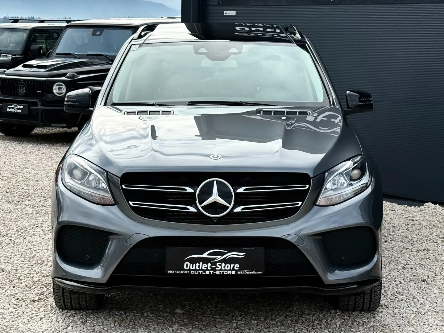 Mercedes-Benz GLE 350 d 4Matic*AMG-Line*Harman*Panorama*Airmatic*21'' Grau - 2