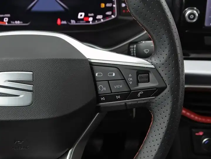 SEAT Ibiza 2025, foto 16