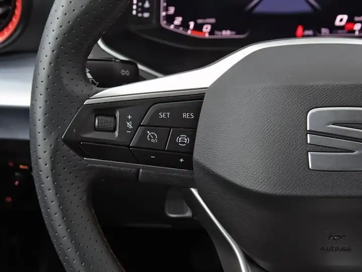 SEAT Ibiza 2025, foto 15