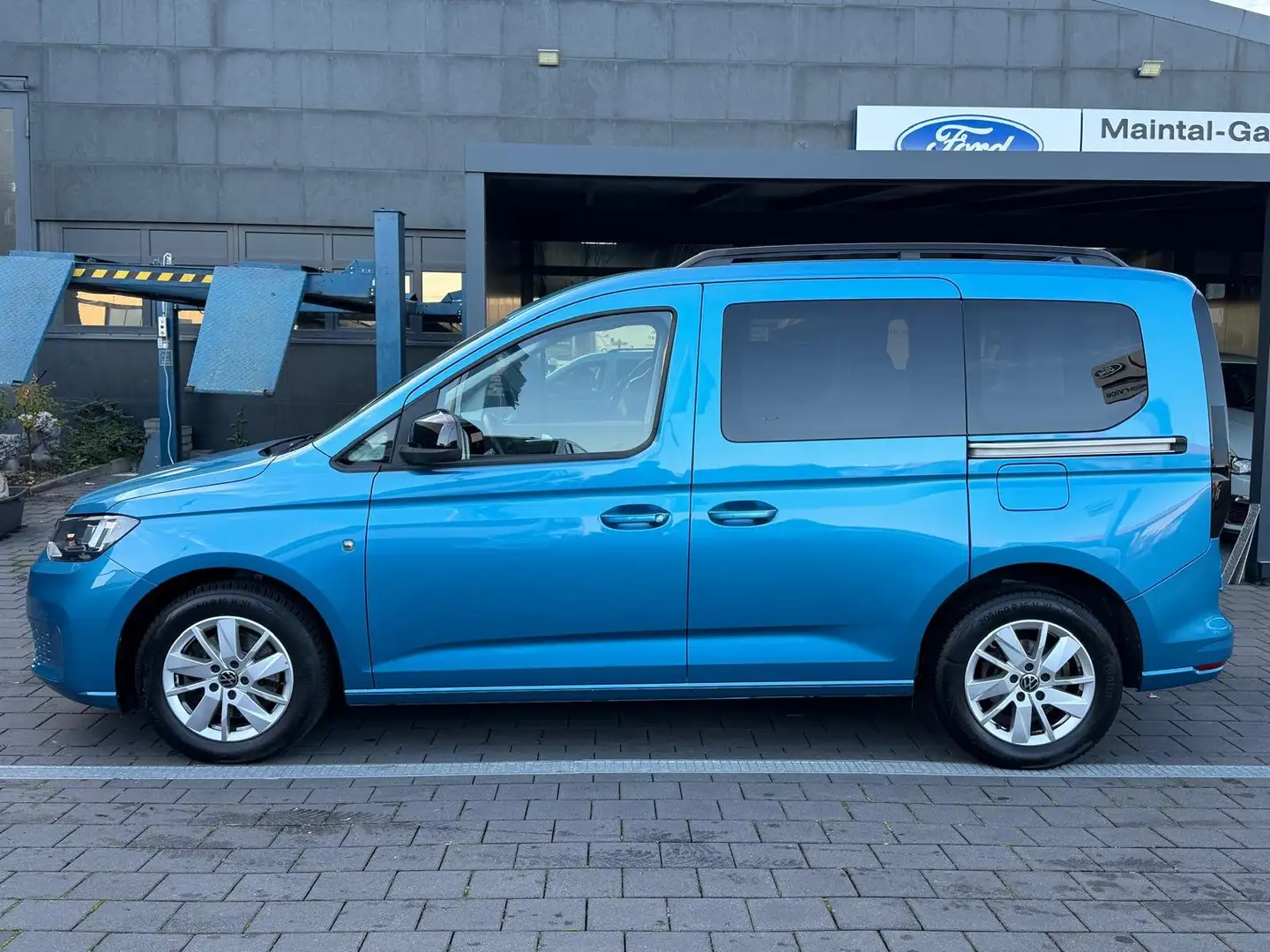 Volkswagen Caddy Life/Touch/Navi/PDC/Kam Blau - 2