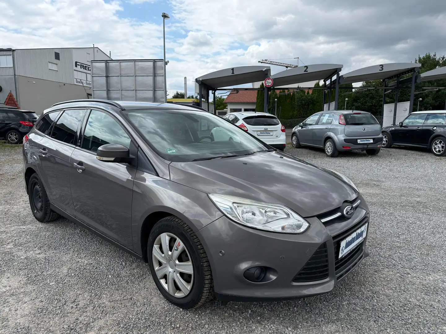 Ford Focus Champions Edition - ZYLINDERKOPF UNDICHT - Brun - 1
