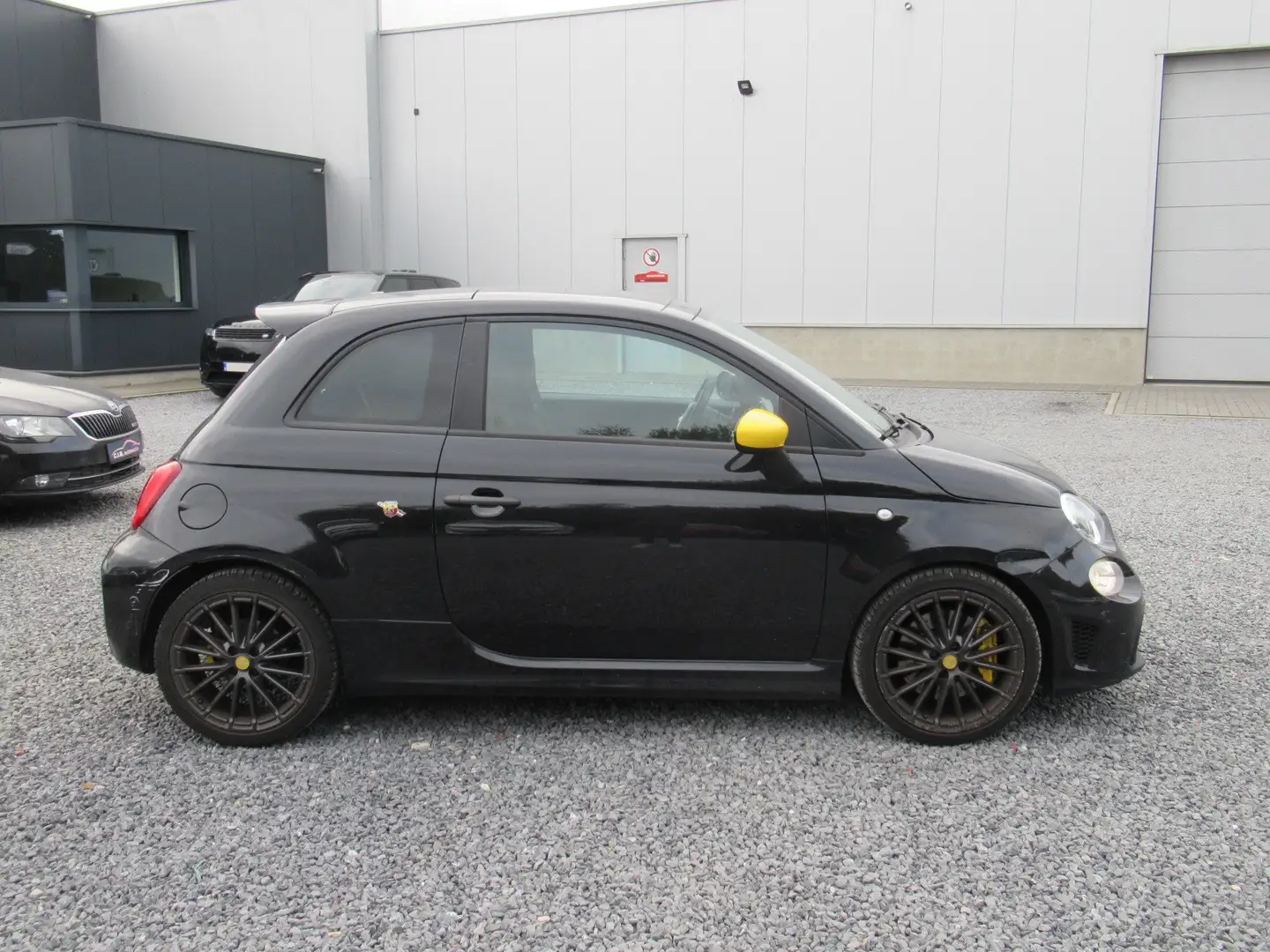 Abarth 695 1.4 / €16.520 netto / Pano / Navi / Carplay /.. Zwart - 2