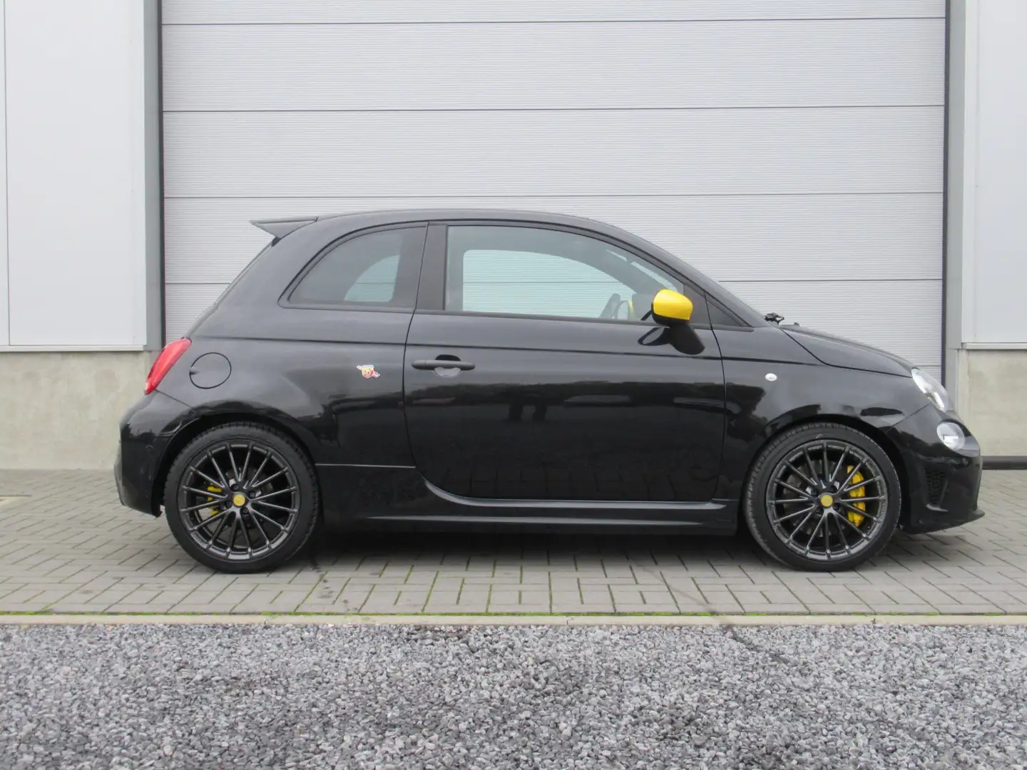 Abarth 695 1.4 / €16.520 netto / Pano / Navi / Carplay /.. Schwarz - 2