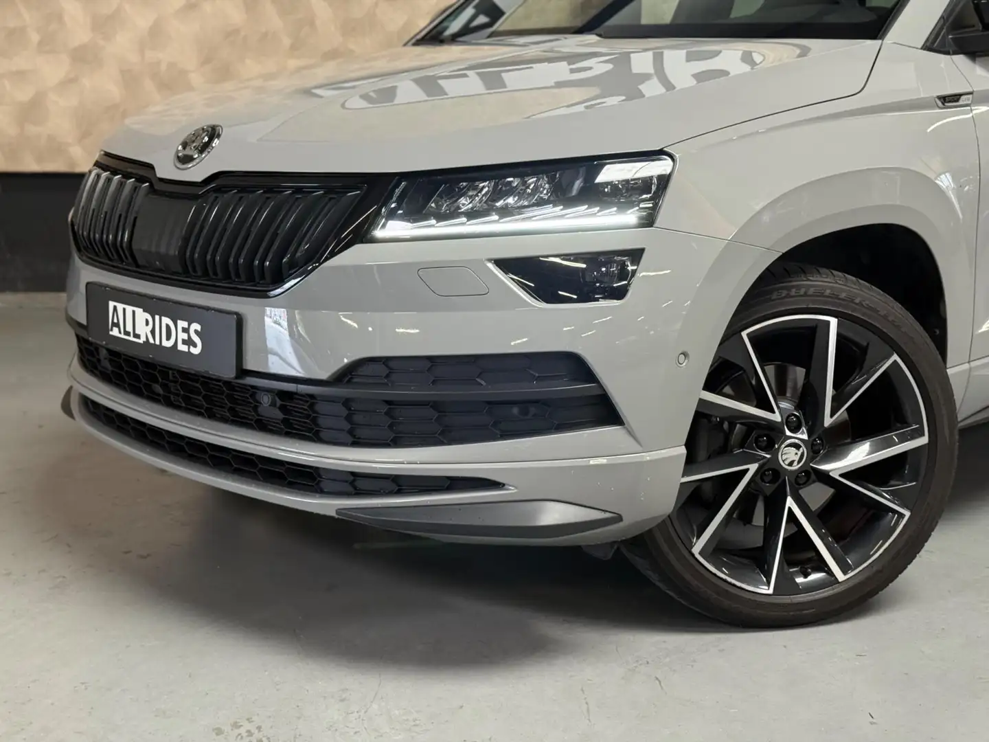 Skoda Karoq 2.0 TSI 4x4 Sportline Business | BTW | Nardo | Pan Gris - 2