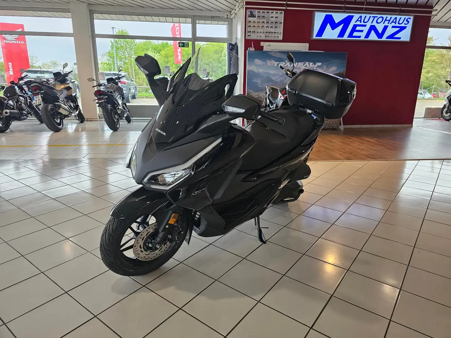 Honda Forza 350 inkl. Smart-Top-Case Negro - 1