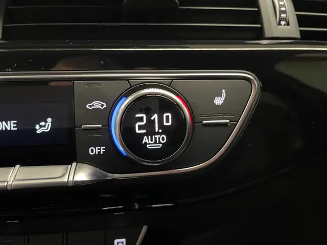 Audi RS4 Avant view 15