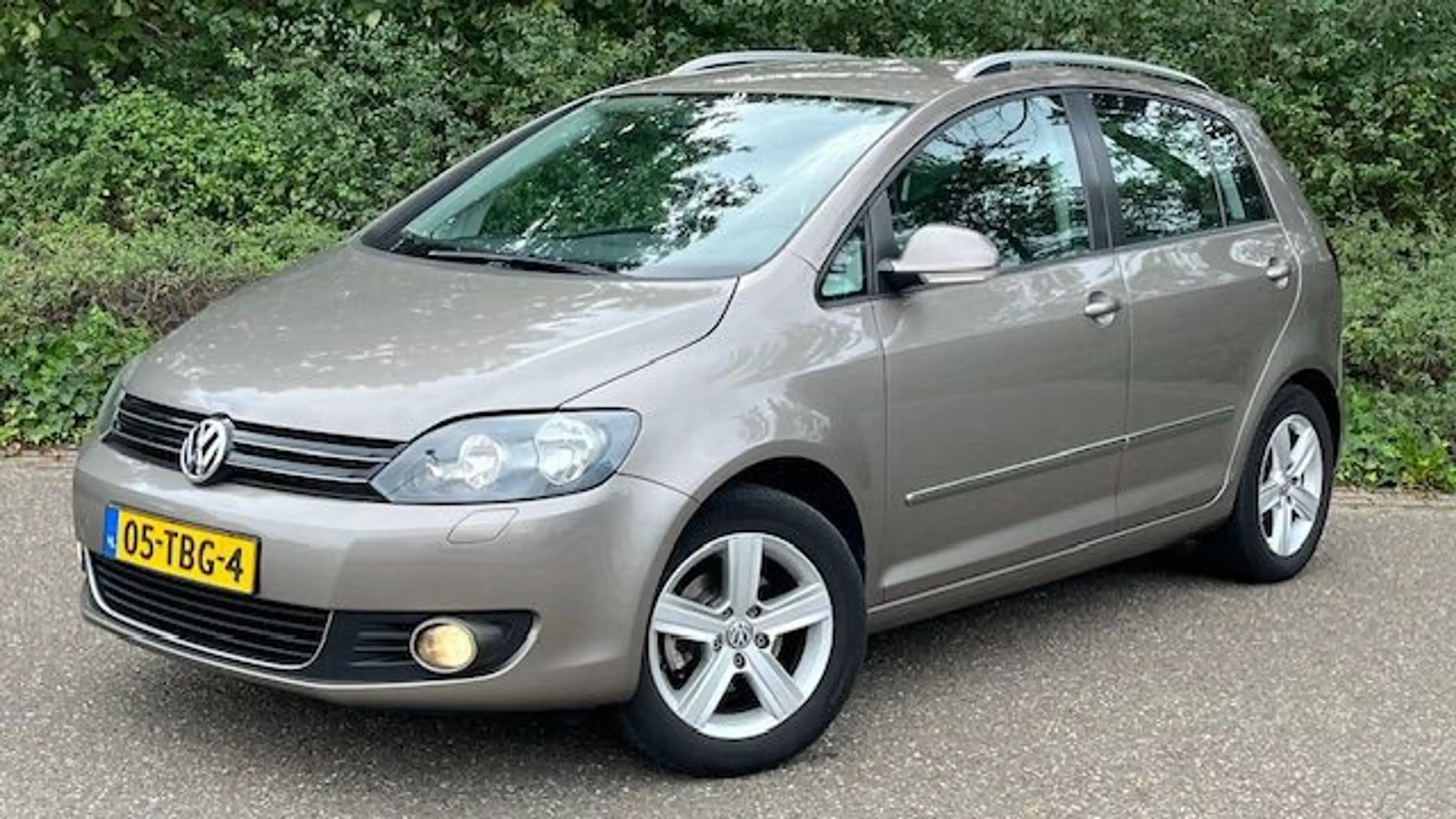 Volkswagen Golf Plus 1.2 TSI Highline BlueMotion l Zeer Mooi!