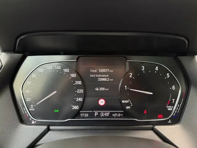 BMW 2 Series view 14